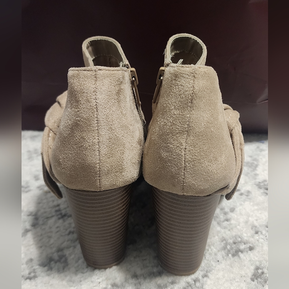 Indigo Rd Suede Booties - Picture 3 of 4